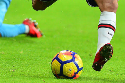 Karacabey Belediyespor’dan 5 imza birden