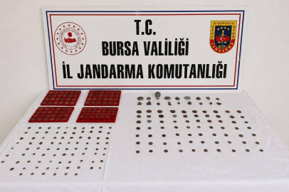 Tarihi eser kaçakçısı sert kayaya çarptı