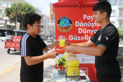 14 yaşındaki Buğra limonata satarak asgari ücretin üç katı kazandı