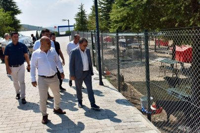 Başkan Hakan Şehirli Hayvan Bakımevi'ni ziyaret etti