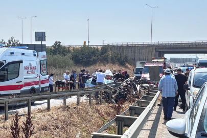 Direksiyon hakimiyetini kaybeden otomobil bariyere girdi