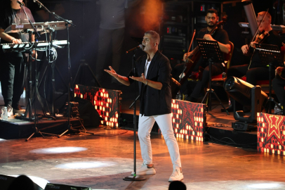 Özcan Deniz'den Bursa'da ayrılık yoklaması