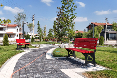 Sındırgı’da yeni yeşil alanlar yapıldı