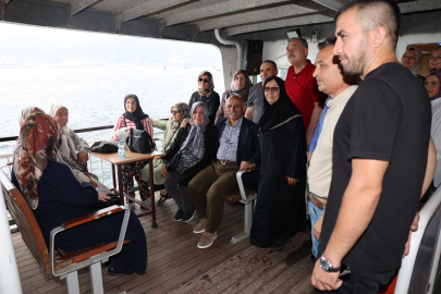 Körfez'in çınarları vapur gezisinde buluştu
