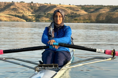 Depremzede Emine, hayata kürek çekerek tutundu