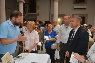 Ayvalık'ın üretim ve kent tarihi kitapla geleceğe taşınıyor