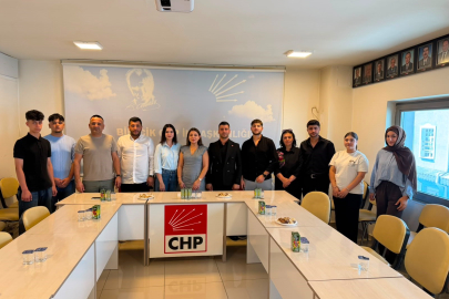 CHP Gençlik Kolları Genel Başkanı Berfin Karan, Bilecik'te gençlerle buluştu
