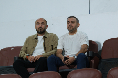 Azerbaycan Milli Takımı Teknik Direktörü Bursaspor Maçında!