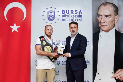 Başkan Vekili Biba’dan dünya şampiyonu güreşçiye tebrik