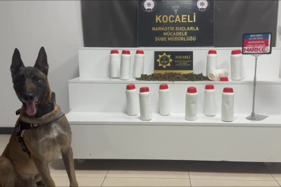 Otomobile zulalanan 6,5 kilo esrar narkotik köpeğiyle bulundu