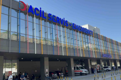 Demir çelik fabrikasının fırın kontrol odasında patlama: 2 yaralı