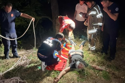 Manevra yaparken uçurumdan düştü