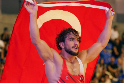 Ahmet Duman, Akdeniz Oyunları şampiyonu oldu
