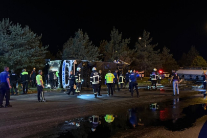 Kayseri’de feci kaza: Yolcu otobüsü ile yakıt tankeri taşıyan tır çarpıştı: Yaklaşık 30 yaralı