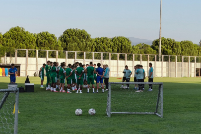 Bursaspor Halil Akbunar'dan yoksun çalıştı