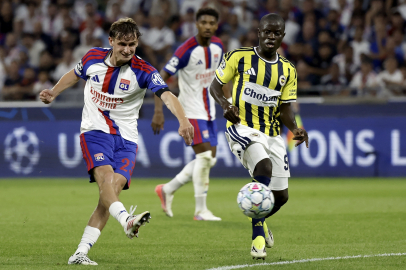 UEFA Şampiyonlar Ligi: Lyon: 1 - Fenerbahçe: 2 (Maç sonucu)