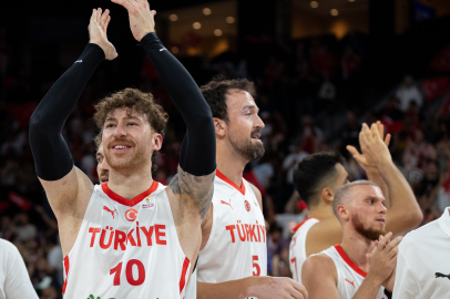A Milli Erkek Basketbol Takımı, Litvanya’yı farklı yendi