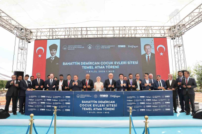 Aile ve Sosyal Hizmetler Bakanı Göktaş: "Çocuklarımızın ev ortamında büyüdüğü bir modeli hayata geçirdik"