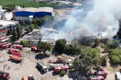 Fabrika yangını kısmi olarak kontrol altına alındı