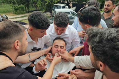 Bursa’da asırlık düğün geleneği: 200 metreyi 4 saatte geçtiler