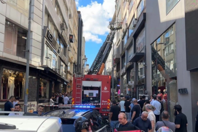Şişli’de binada yangın paniği: Birinci kattan atlayan kişi yaralandı