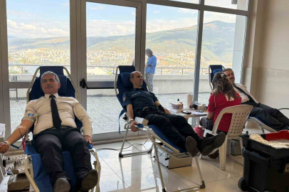Gemlik Adliyesi’nde Kızılay’dan kan bağışı kampanyası