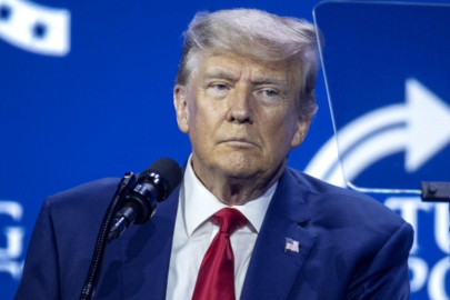 Trump’tan Fed’in kararına tepki: "ABD’deki faiz oranları yüzde 1 veya daha az olmalıdır"