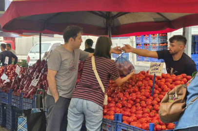Yaş sebze ve meyvede fahiş fiyata yönelik operasyon vatandaşı ve pazarcıyı sevindirdi