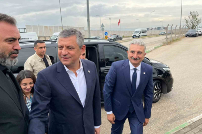 Özgür Özel Bursa'da, İlk ziyaret Bozbey'e