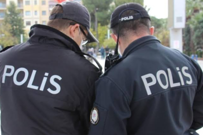 Bursa'da suç örgütleriyle bağlantılı şahıslara operasyon: Çok sayıda silah ve mühimmat ele geçirildi
