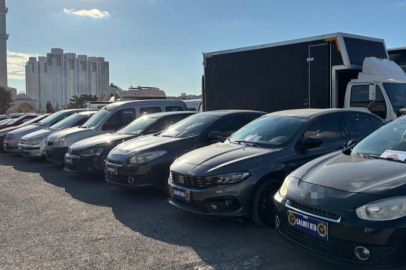 İstanbul’da 3 ilçede oto hırsızlığı yapan şüpheliler yakalandı