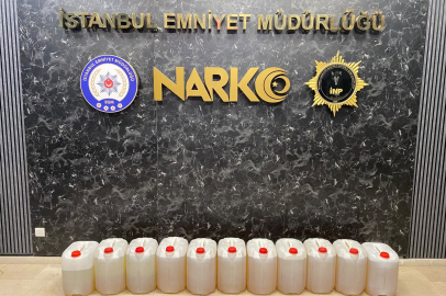 İstanbul’da tırın yakıt deposunda 224 kilo sıvı metamfetamin ele geçirildi
