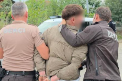 Önce basın mensubuna küfür etti, sonra suçu diğer şüpheliye attı