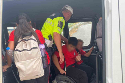Gemlik’te jandarmadan okul çevrelerinde sıkı denetim