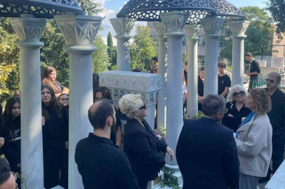 Zeki Müren vefatının 30’uncu yılında Bursa’da anıldı