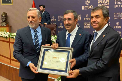 Cumhurbaşkanı Yardımcısı Yılmaz Bursa iş dünyasının temsilcileriyle bir araya geldi