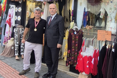 Kıbrıs Maratonu öncesi Bursalı Veteran atlete anlamlı ziyaret