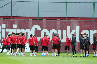A Milli Takım'da İtalya maçı hazırlıkları başladı
