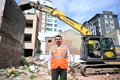 Geleceğin Yıldırım'ı emin ellerde