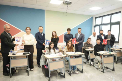 Yenişehir’de üniversite adaylarına 3 bin kitap desteği