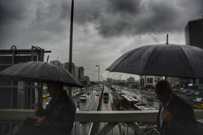 İstanbul'da sağanak yağış etkili oluyor