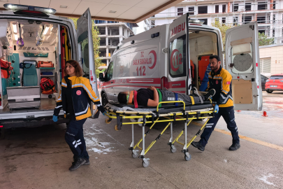 12 yaşındaki çocuk merdiven boşluğuna düştü