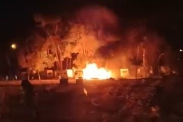 Karavan gece yarısı alev alev yandı