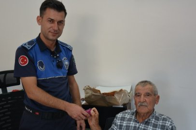 Kıbrıs Gazisi, bulduğu 400 bin liralık altınları zabıtaya teslim etti