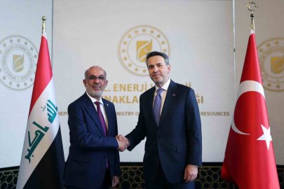 Bakan Bayraktar, Irak Petrol Bakanı Hüdeyir ile bir araya geldi