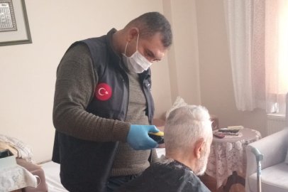 Fatih'te yaşlılara evde temizlik ve kişisel bakım desteği