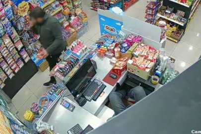 Marketçi uyudu, elini kolunu sallaya sallaya çaldı