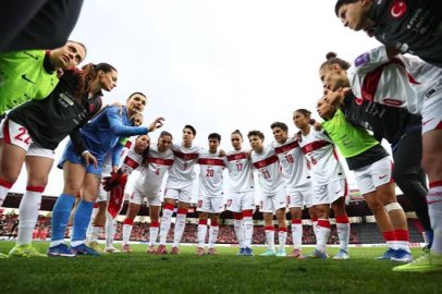 UEFA Kadınlar Avrupa Şampiyonası Elemeleri: Türkiye: 3 - Slovenya: 3