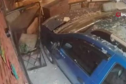 Esenyurt’ta kadın sürücünün çarptığı park halindeki otomobil börekçiye daldı