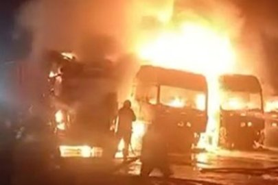 Beylikdüzü’nde tır garajı kundaklandı: 4 araç küle döndü